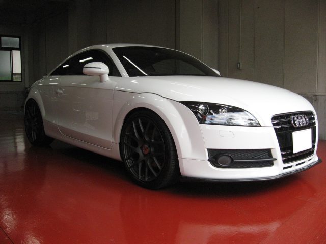 ＡＵＤＩ　ＴＴ（８Ｊ）クーペ　１９インチホイール装着