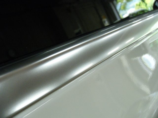 メルセデス　AMG　Ｃ６３（Ｗ203）塗装修理＆モール磨き、コーティング＆タイヤ交換