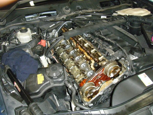 ＢＭＷ　１シリーズ（Ｅ８９）エンジン、ブレーキ交換修理