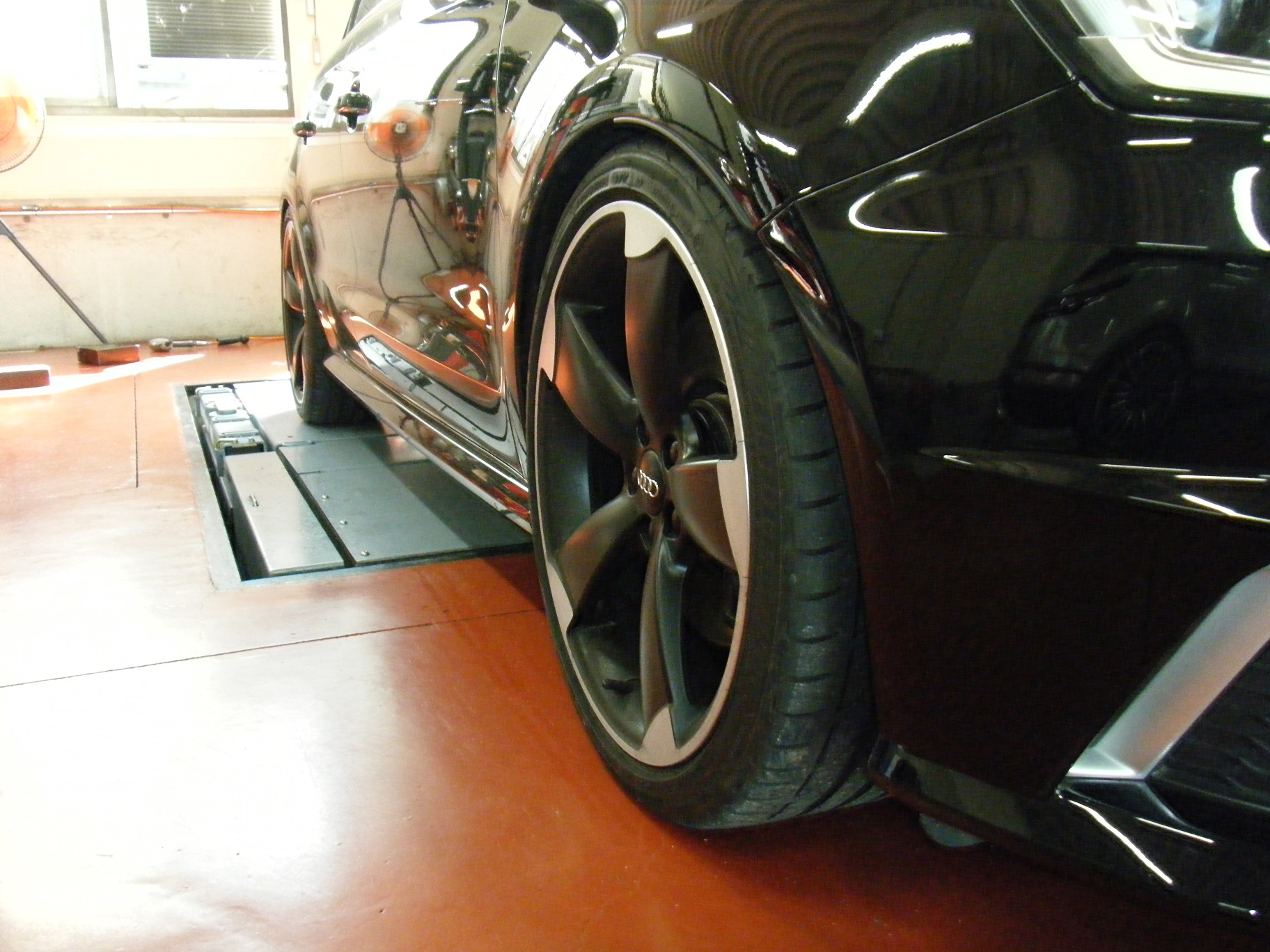 AUDI S1（8X）スペーサー装着 | 広島の自動車整備・タイヤ交換・タイヤ預かりは「S.A」