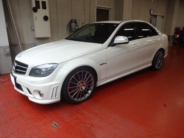 メルセデスＡＭＧ　Ｃ６３（Ｗ２０４）ユピテル　ドラレコ取付