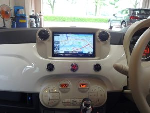 ｆｉａｔ 500 ナビ取付 広島の自動車整備 タイヤ交換 タイヤ預かりは S A