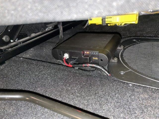 ＢＭＷ　ＭＩＮＩ　ＣＬＵＢＭＡＮ　ドラレコ＆駐車監視バッテリー取付作業