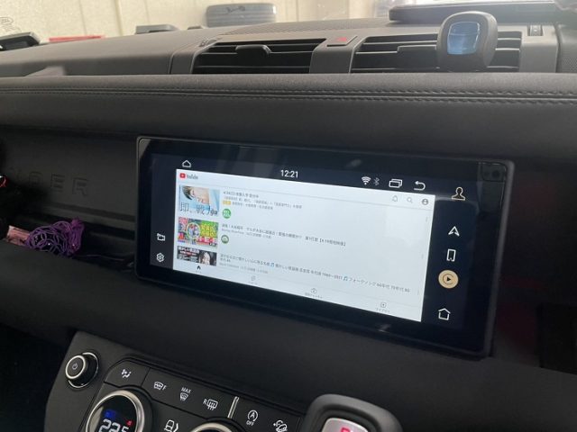 ランドローバー　ディフェンダー　ＴＶチューナー取付作業