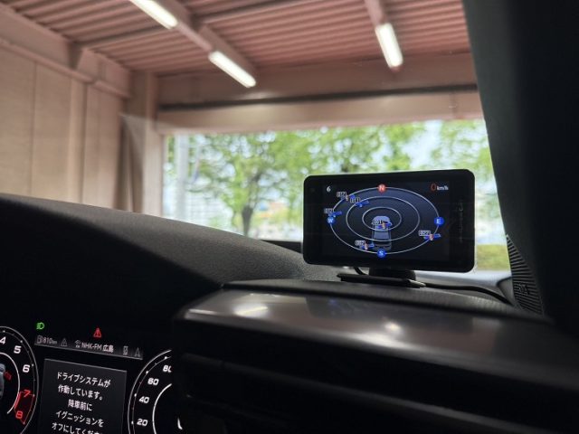 ＡＵＤＩ　Ａ５アバント＆ＲＳ３レーダー取付作業