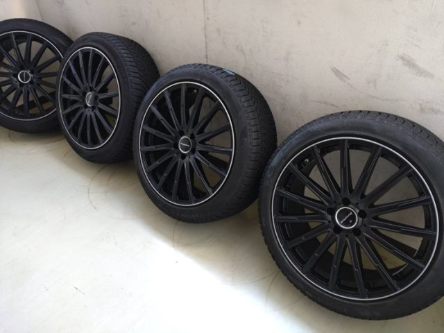 ホイールガラスポリマーコーティング作業