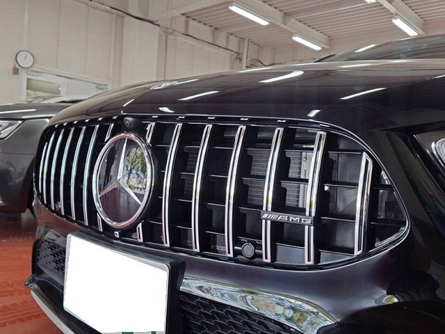 メルセデスＡＭＧ　Ａ３５（Ｗ177）　パナメカリーナグリル交換作業