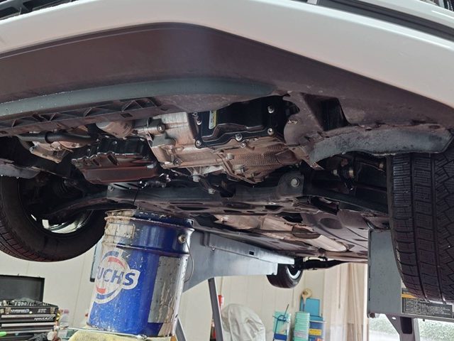 ＶＷ　ＧＯＬＦ7.5　法定１２カ月点検、オイル交換作業