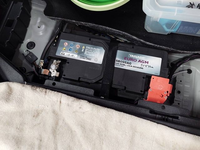 ＢＭＷ　Ｘ５（Ｇ０５）バッテリー交換作業