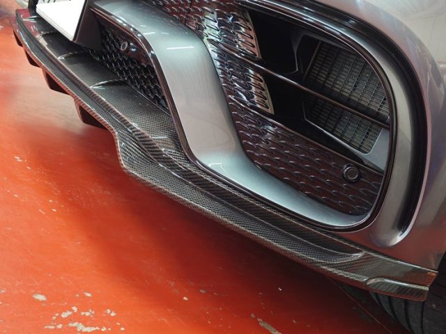 ＡＭＧ　ＧＬＥ６３Ｓ（Ｃ１６７）ＬＡＲＴＥ　Ｄｅｓｉｇｎフロントリップ交換作業