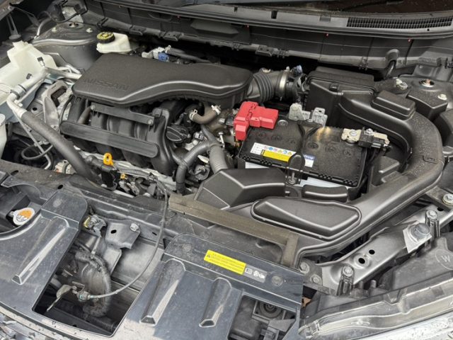 ニッサン　エクストレイル　１２カ月点検作業
